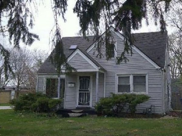 1905 E Linden Street, Kankakee, IL 60901