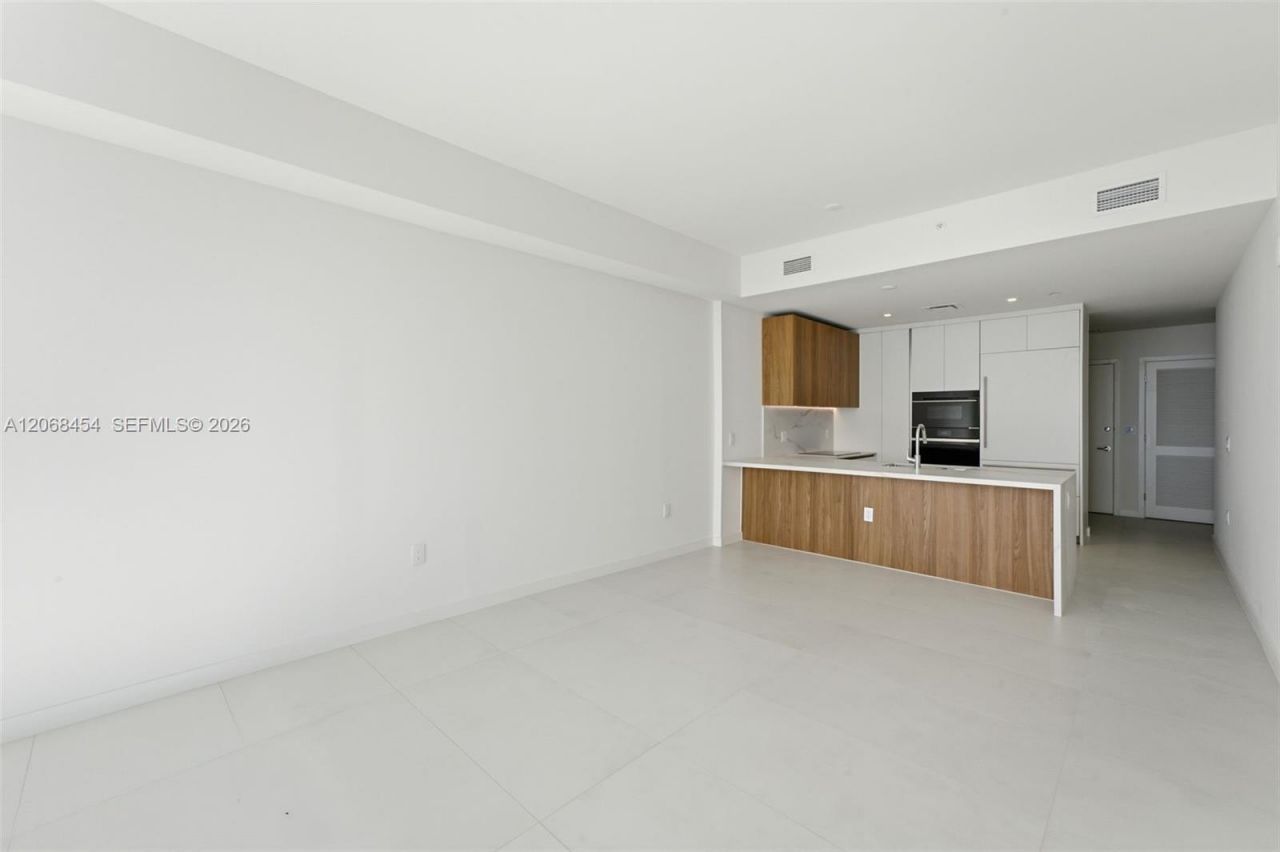 1400 Biscayne Blvd. , Unit 3004, Miami, FL 33132 Photo