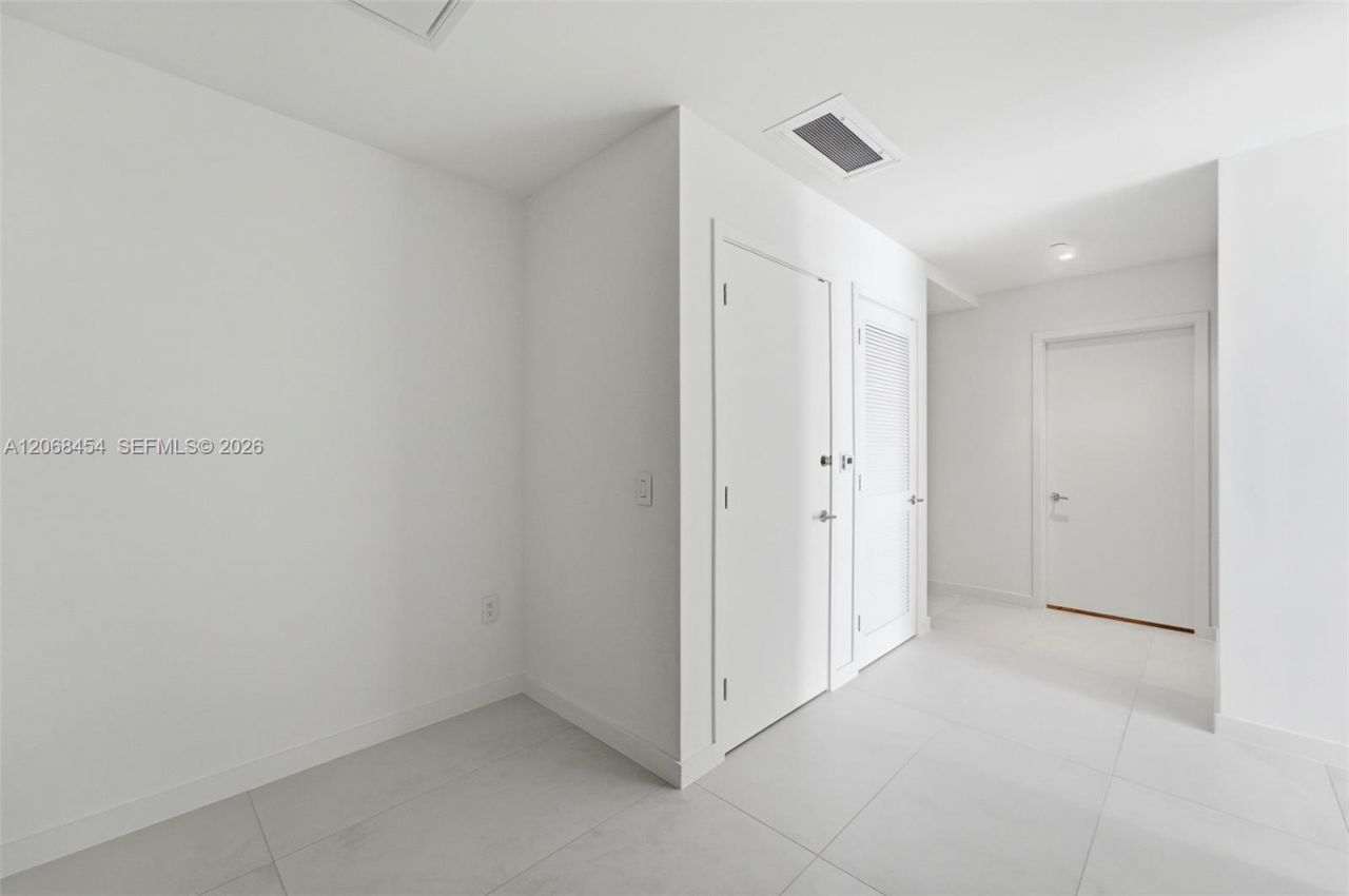 1400 Biscayne Blvd. , Unit 3004, Miami, FL 33132 Photo