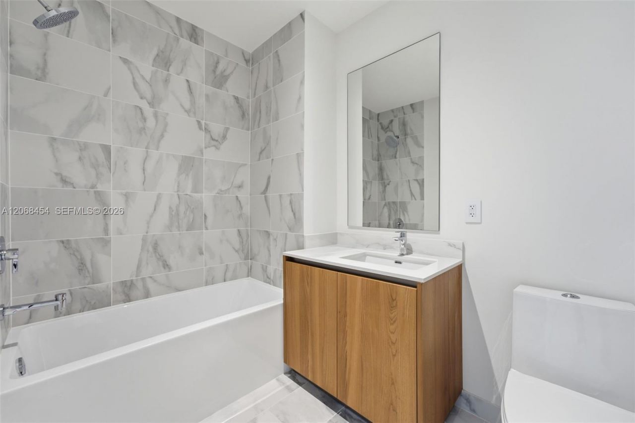 1400 Biscayne Blvd. , Unit 3004, Miami, FL 33132 Photo