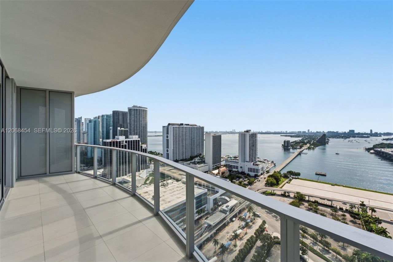 1400 Biscayne Blvd. , Unit 3004, Miami, FL 33132 Photo