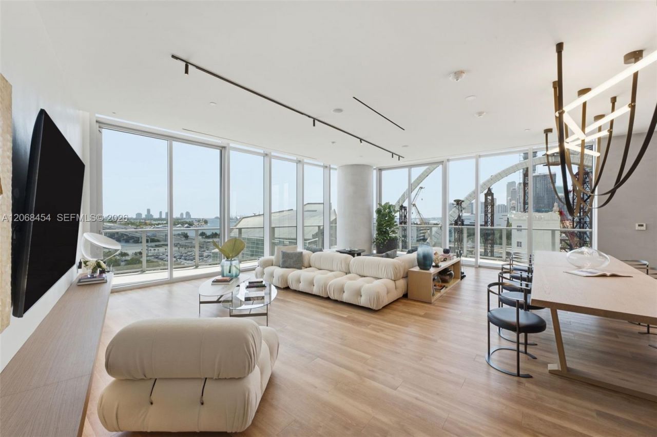 1400 Biscayne Blvd. , Unit 3004, Miami, FL 33132 Photo