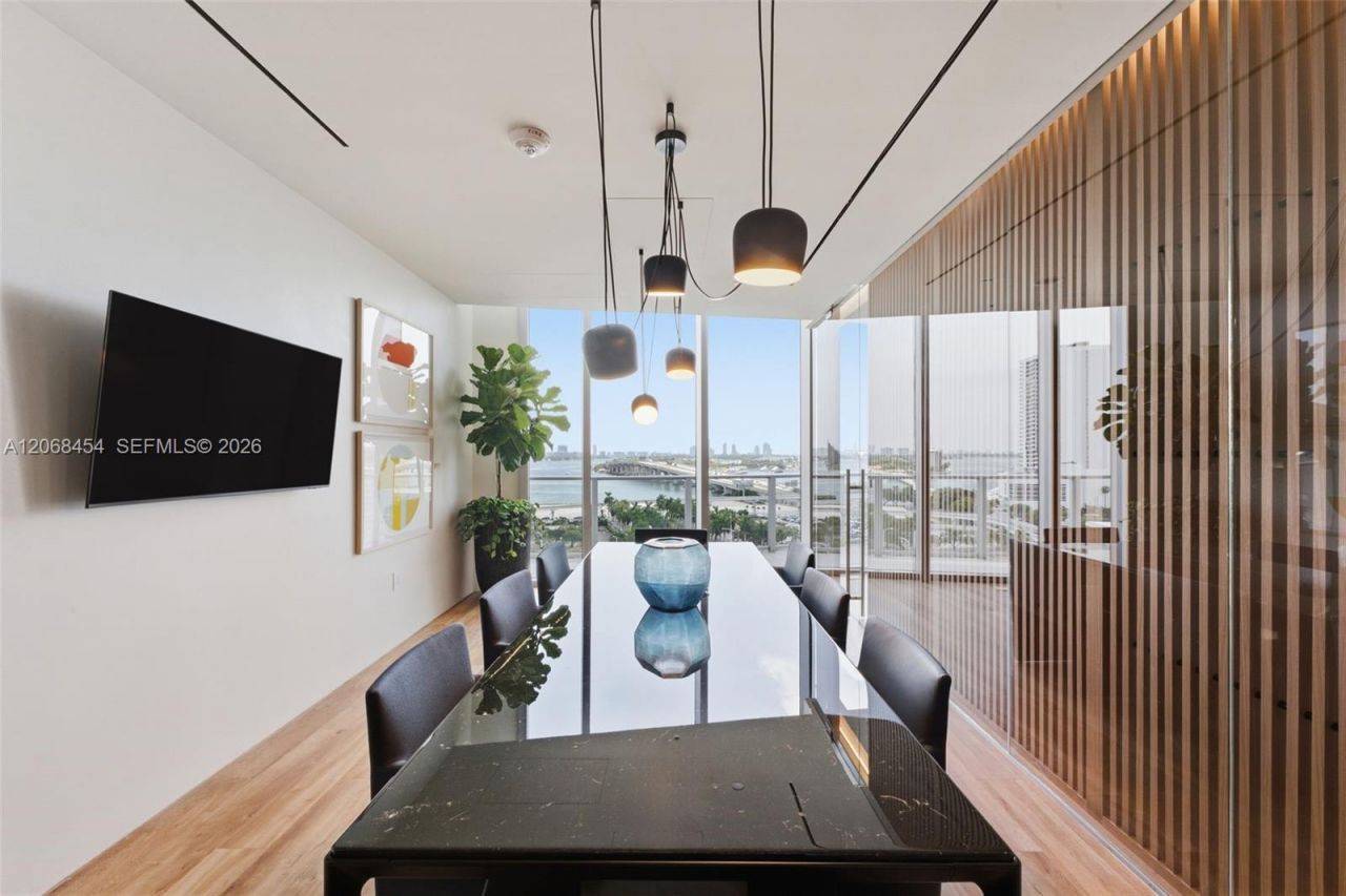1400 Biscayne Blvd. , Unit 3004, Miami, FL 33132 Photo