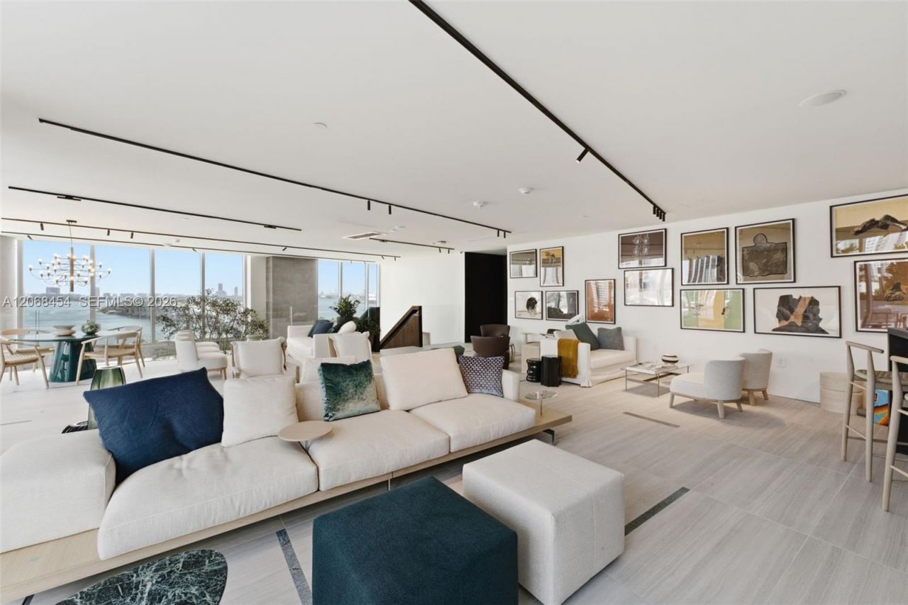 1400 Biscayne Blvd. , Unit 3004, Miami, FL 33132 Photo