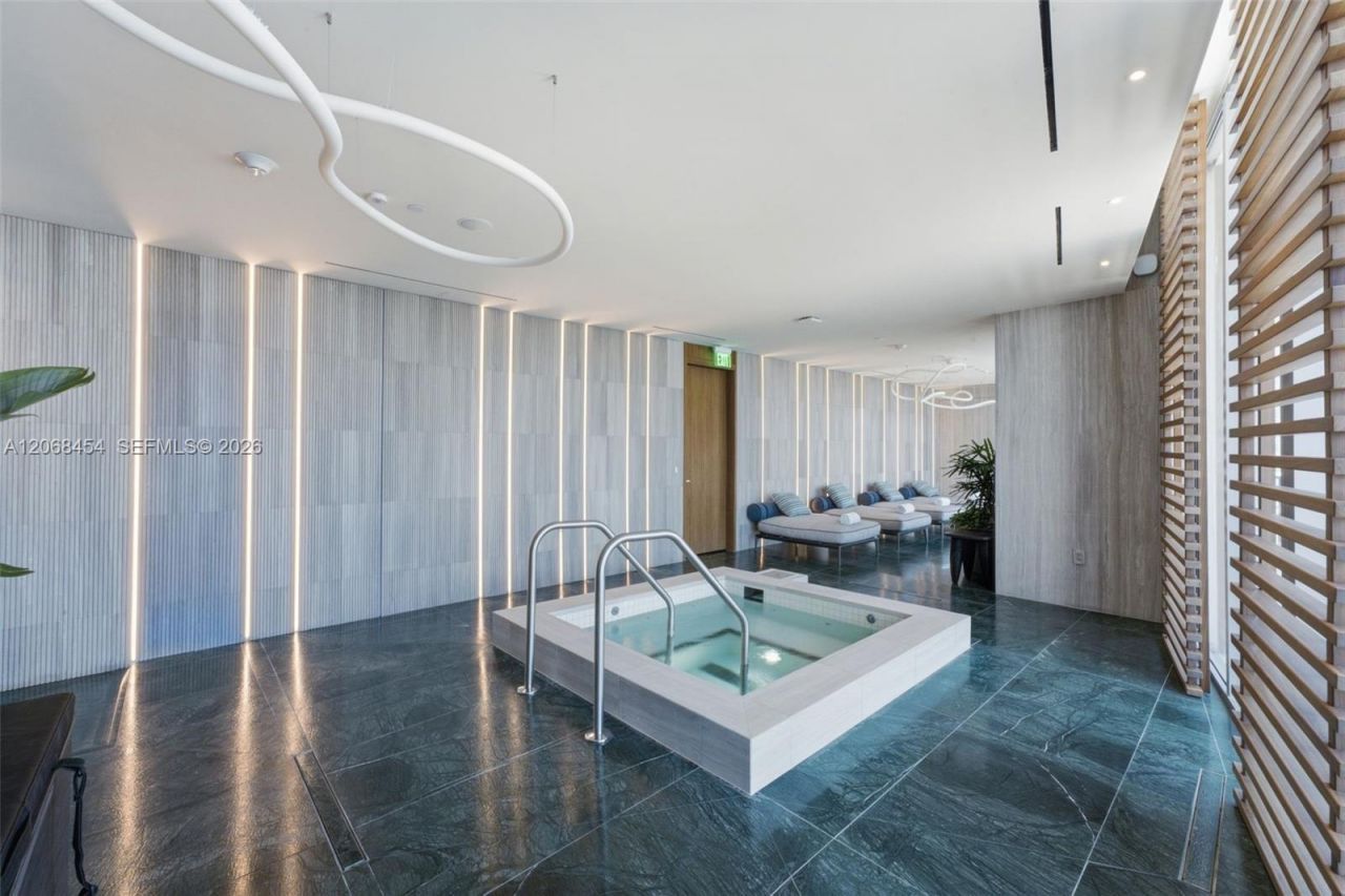 1400 Biscayne Blvd. , Unit 3004, Miami, FL 33132 Photo