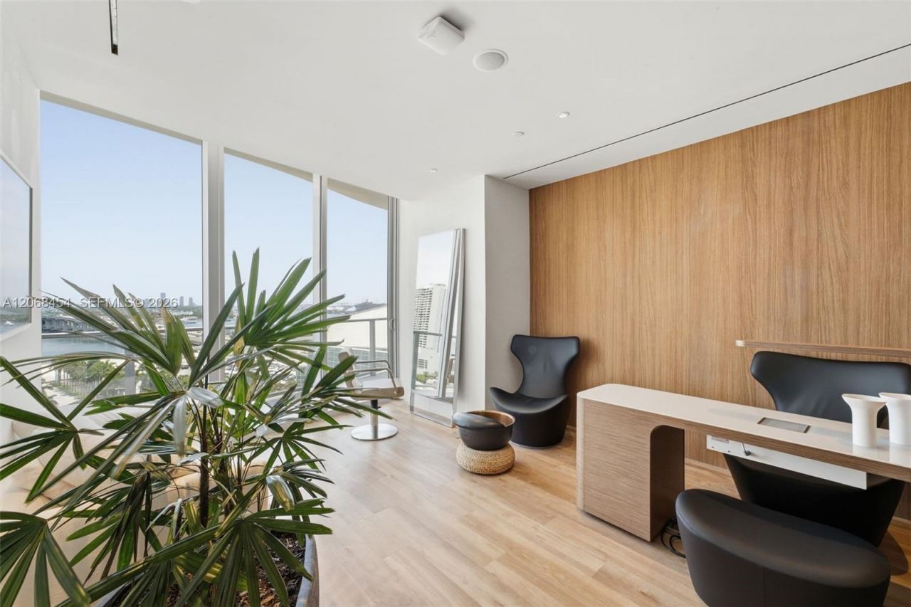 1400 Biscayne Blvd. , Unit 3004, Miami, FL 33132 Photo