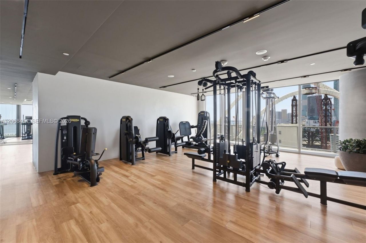 1400 Biscayne Blvd. , Unit 3004, Miami, FL 33132 Photo