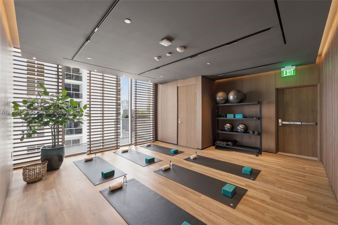 1400 Biscayne Blvd. , Unit 3004, Miami, FL 33132 Photo