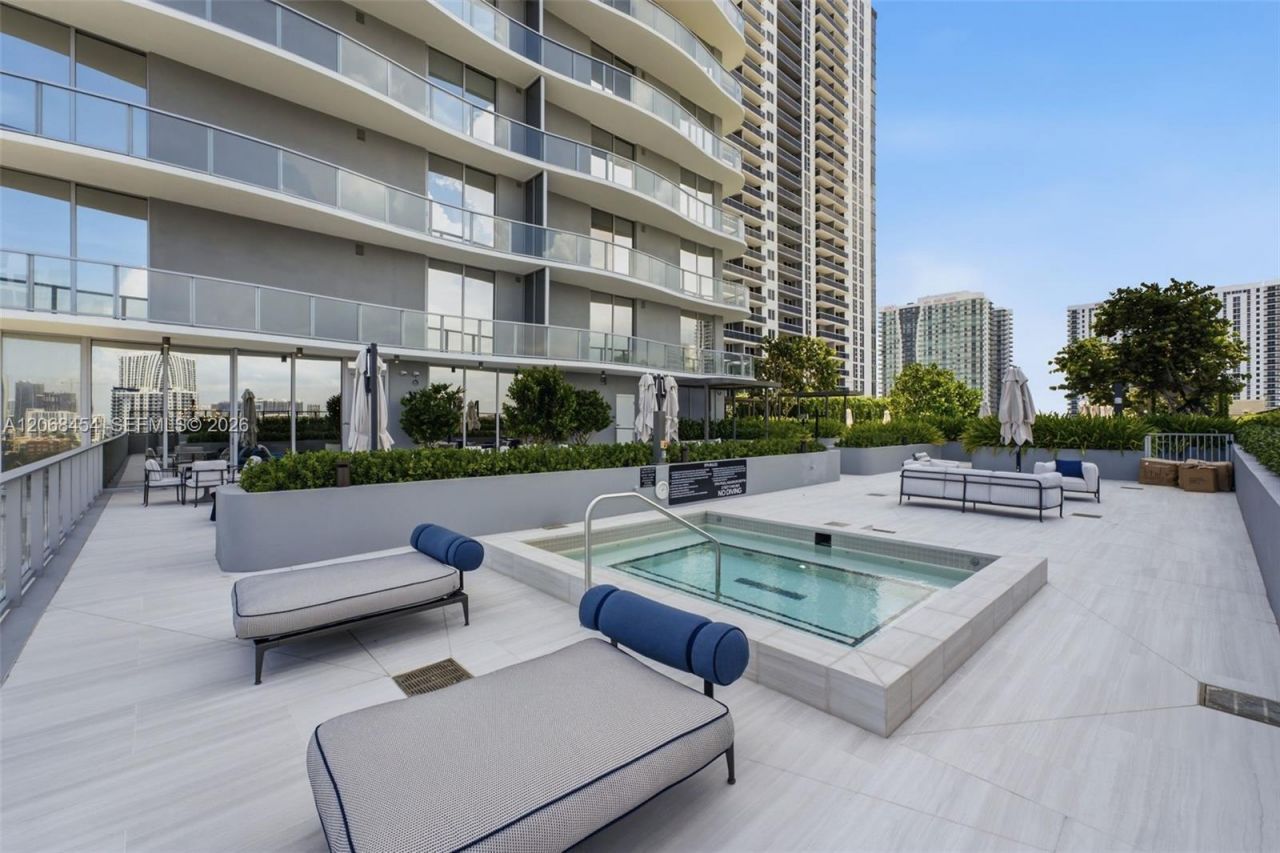 1400 Biscayne Blvd. , Unit 3004, Miami, FL 33132 Photo