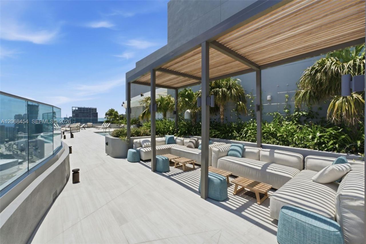 1400 Biscayne Blvd. , Unit 3004, Miami, FL 33132 Photo