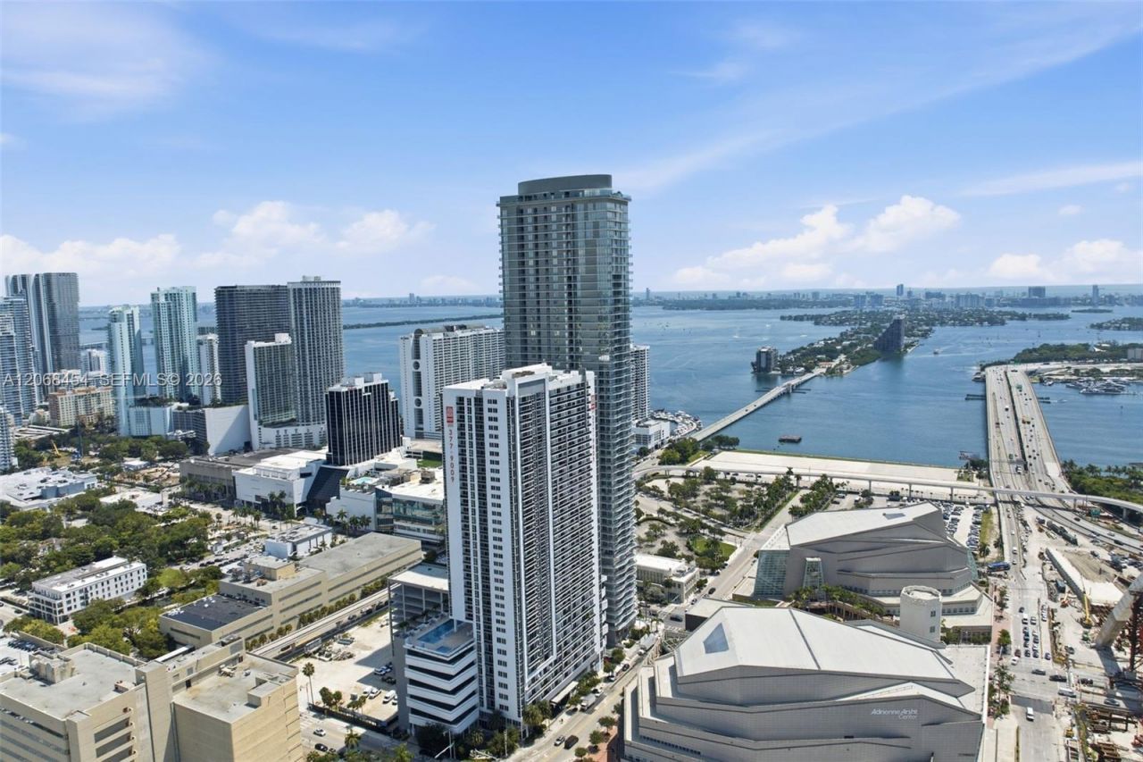 1400 Biscayne Blvd. , Unit 3004, Miami, FL 33132 Photo