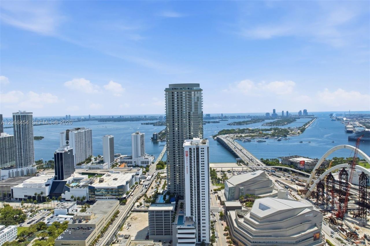 1400 Biscayne Blvd. , Unit 3004, Miami, FL 33132 Photo