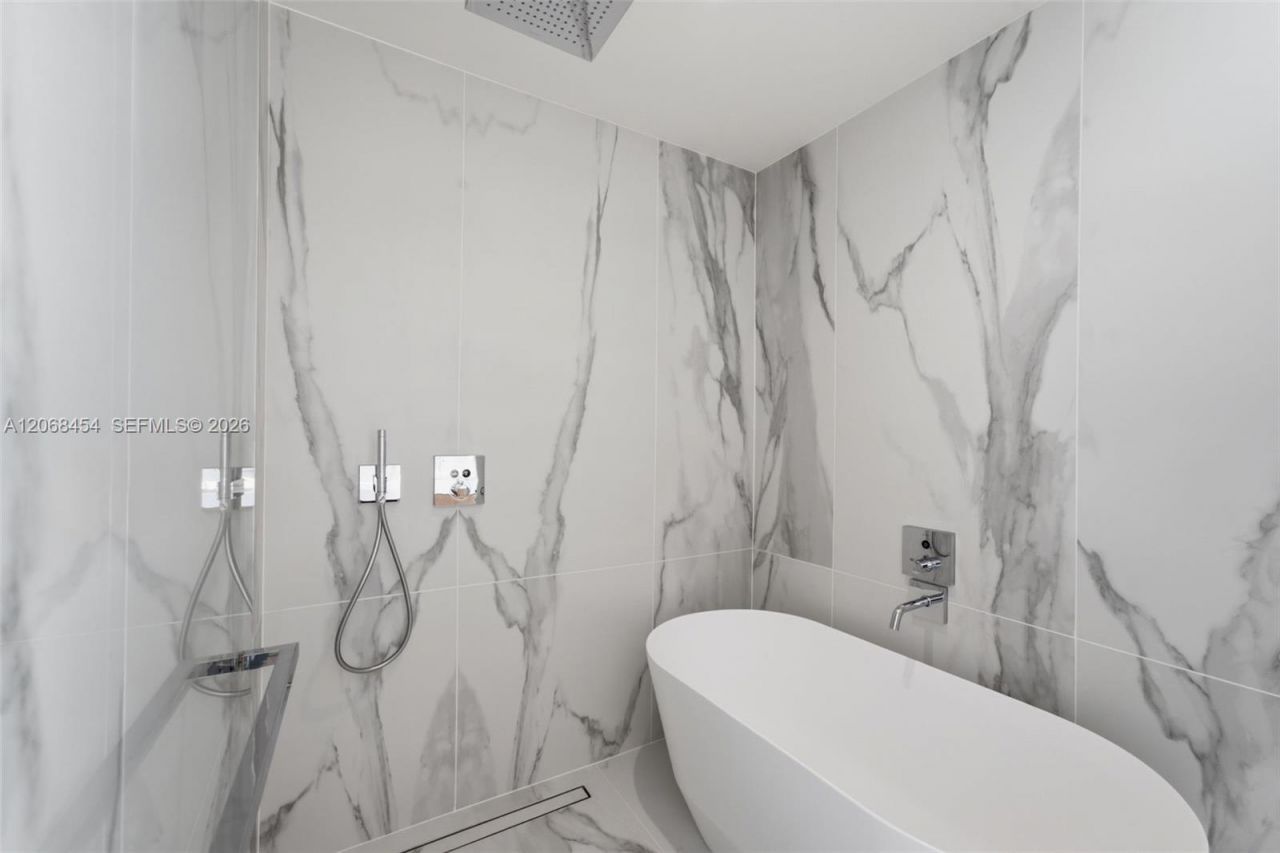 1400 Biscayne Blvd. , Unit 3004, Miami, FL 33132 Photo