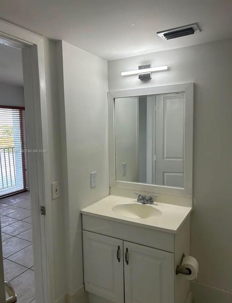 8720 N Sherman Cir , Unit 307, Miramar, FL 33025 Photo