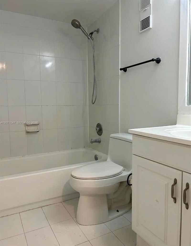8720 N Sherman Cir , Unit 307, Miramar, FL 33025 Photo