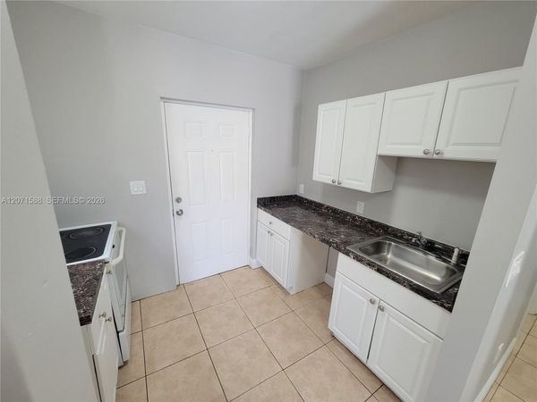 1740 NW 1st Pl , Unit 3, Miami, FL 33136