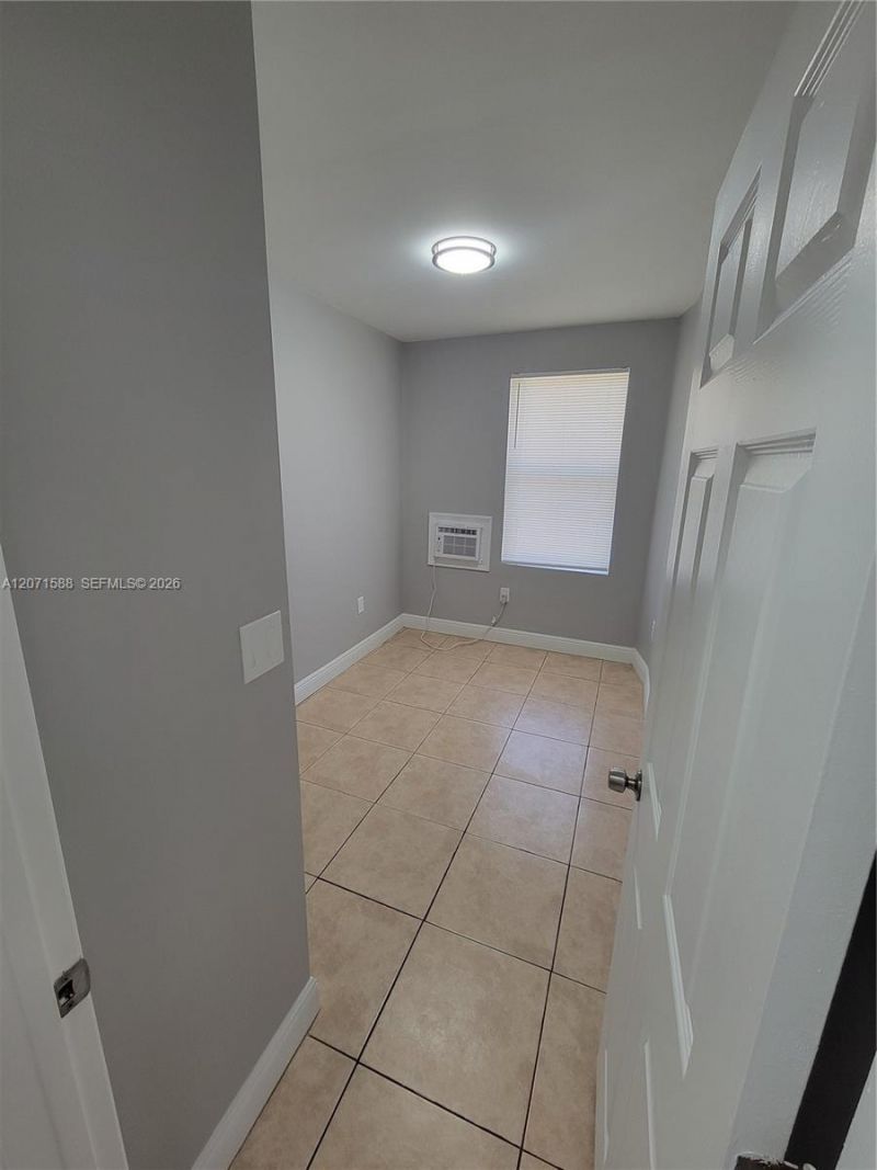 1740 NW 1st Pl , Unit 3, Miami, FL 33136 Photo
