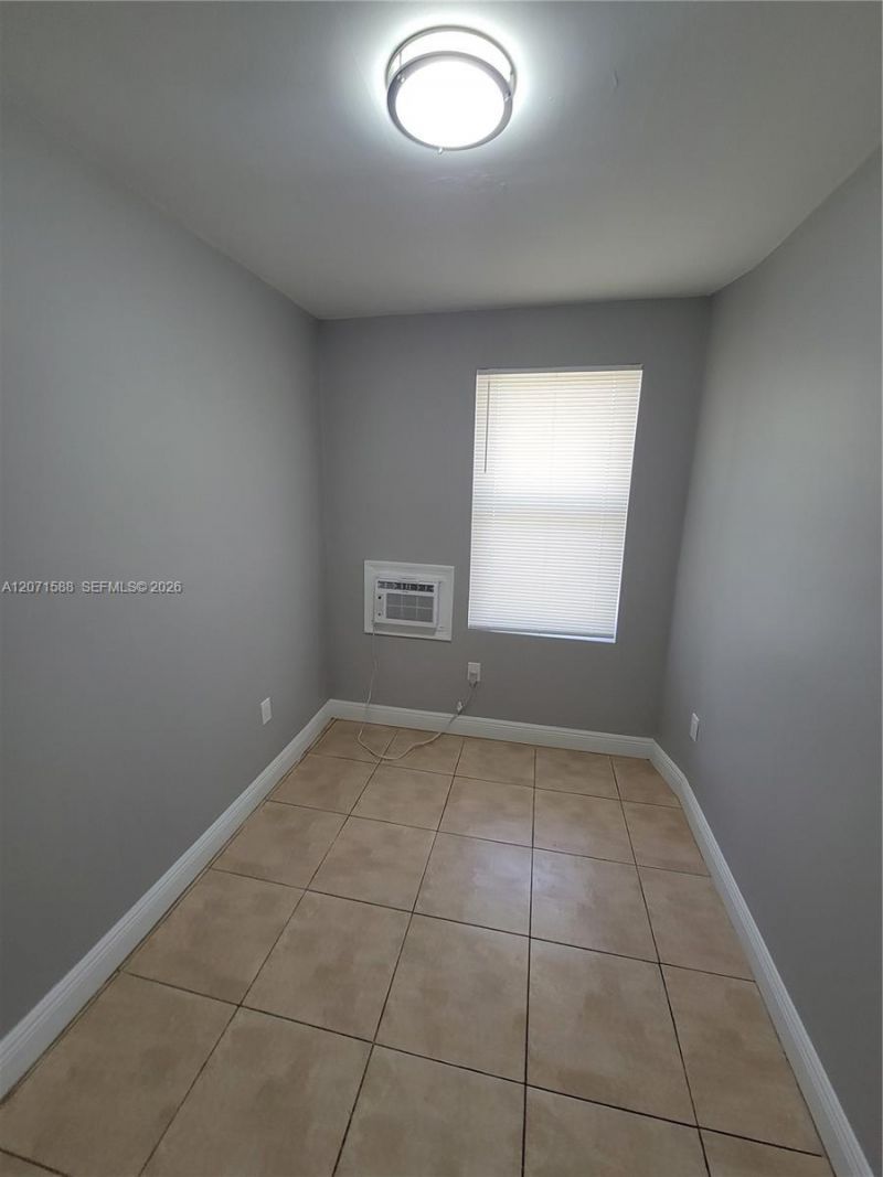 1740 NW 1st Pl , Unit 3, Miami, FL 33136 Photo
