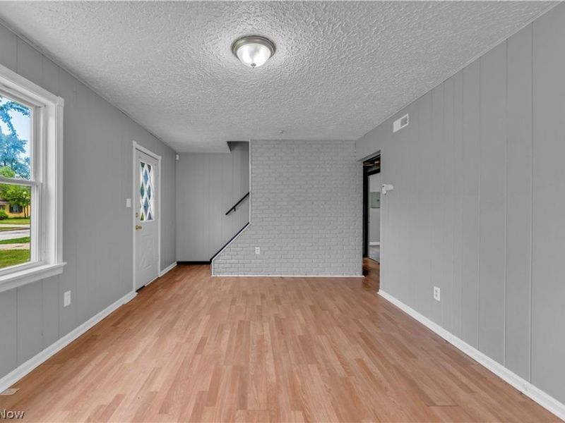 23166 Gay Street, Euclid, OH 44123 Photo 4