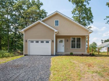 487 POCAHONTAS AVE, SHENANDOAH, VA 22849