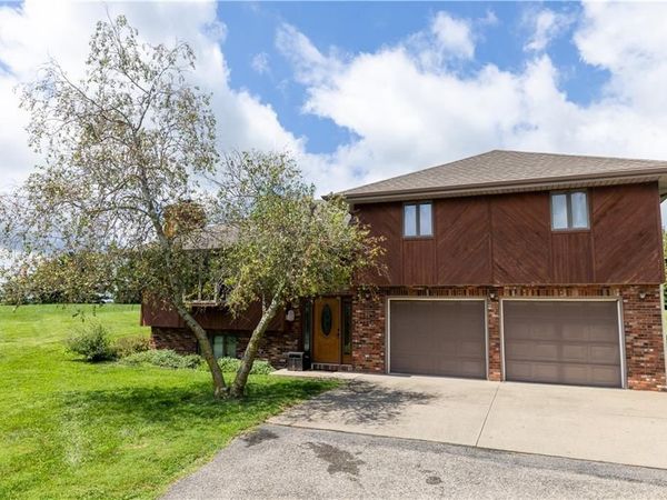 6 Delaney Drive, St Joseph, MO 64507