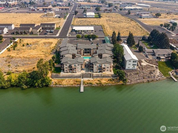 2900 W Marina Drive, Unit 202, Moses Lake, WA 98837