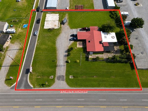 8794 Us 70 , Mead, OK 73449