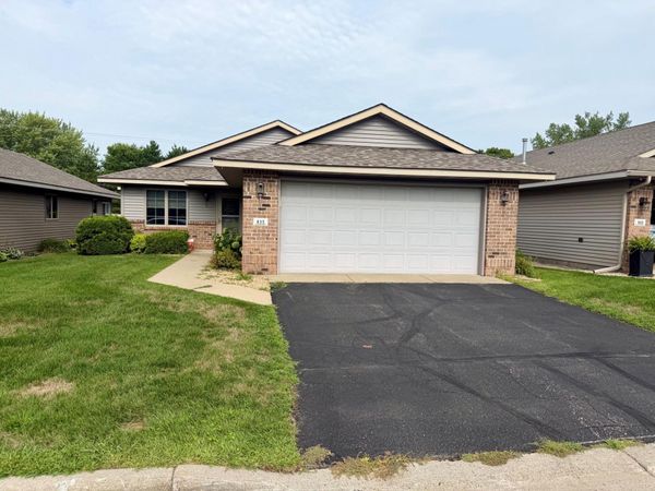835 Village Avenue , Sartell, MN 56377