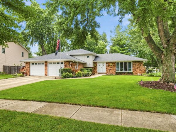 25403 W Willow Drive, Plainfield, IL 60544