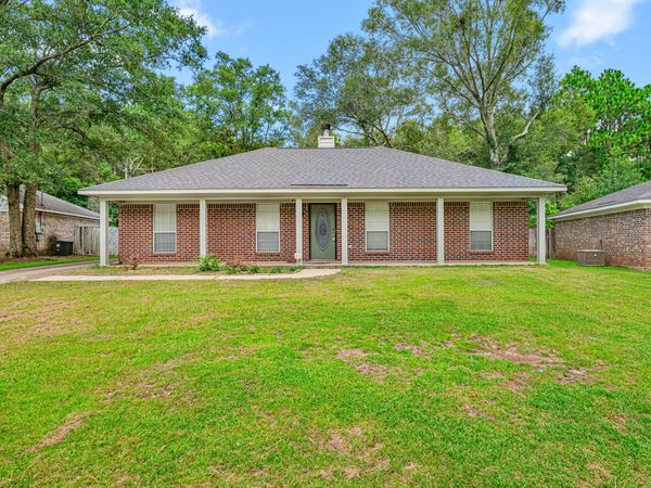 6332 N Woodside Dr, Theodore, AL 36582