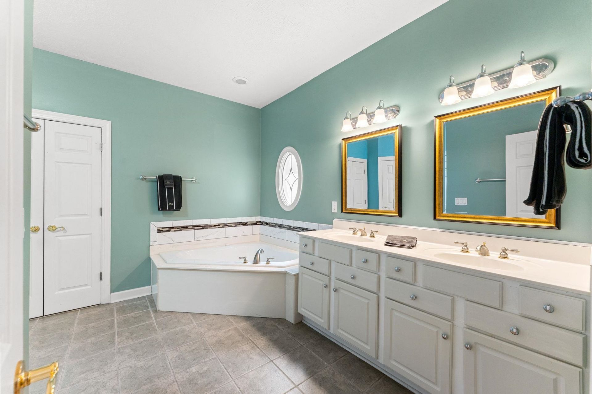928 Heshbon Dr. Photo 21