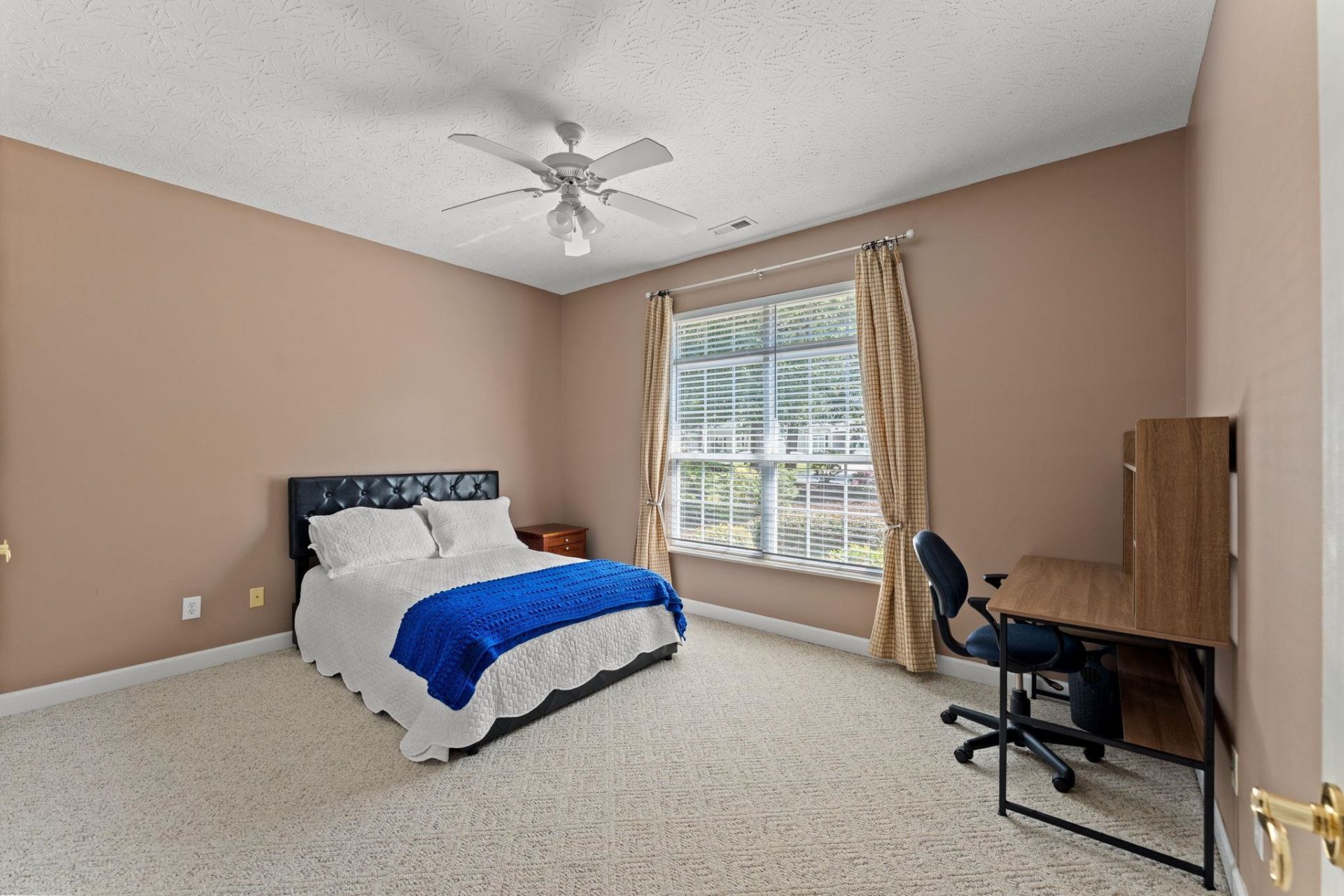 928 Heshbon Dr. Photo 28