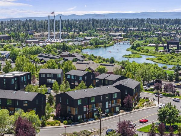 55 SW Wall Street, Unit 16, Bend, OR 97702