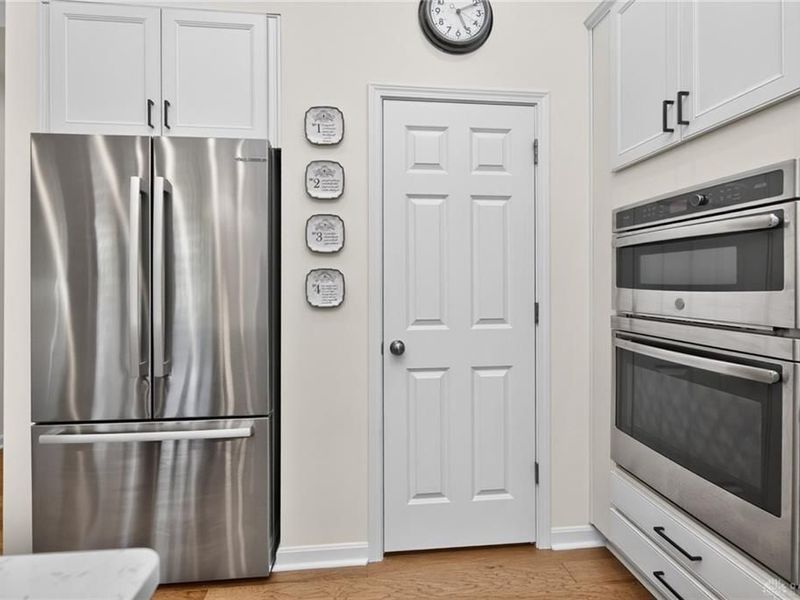 1652 Federal Creek Lane, Hamilton Township, OH 45039 Photo 14