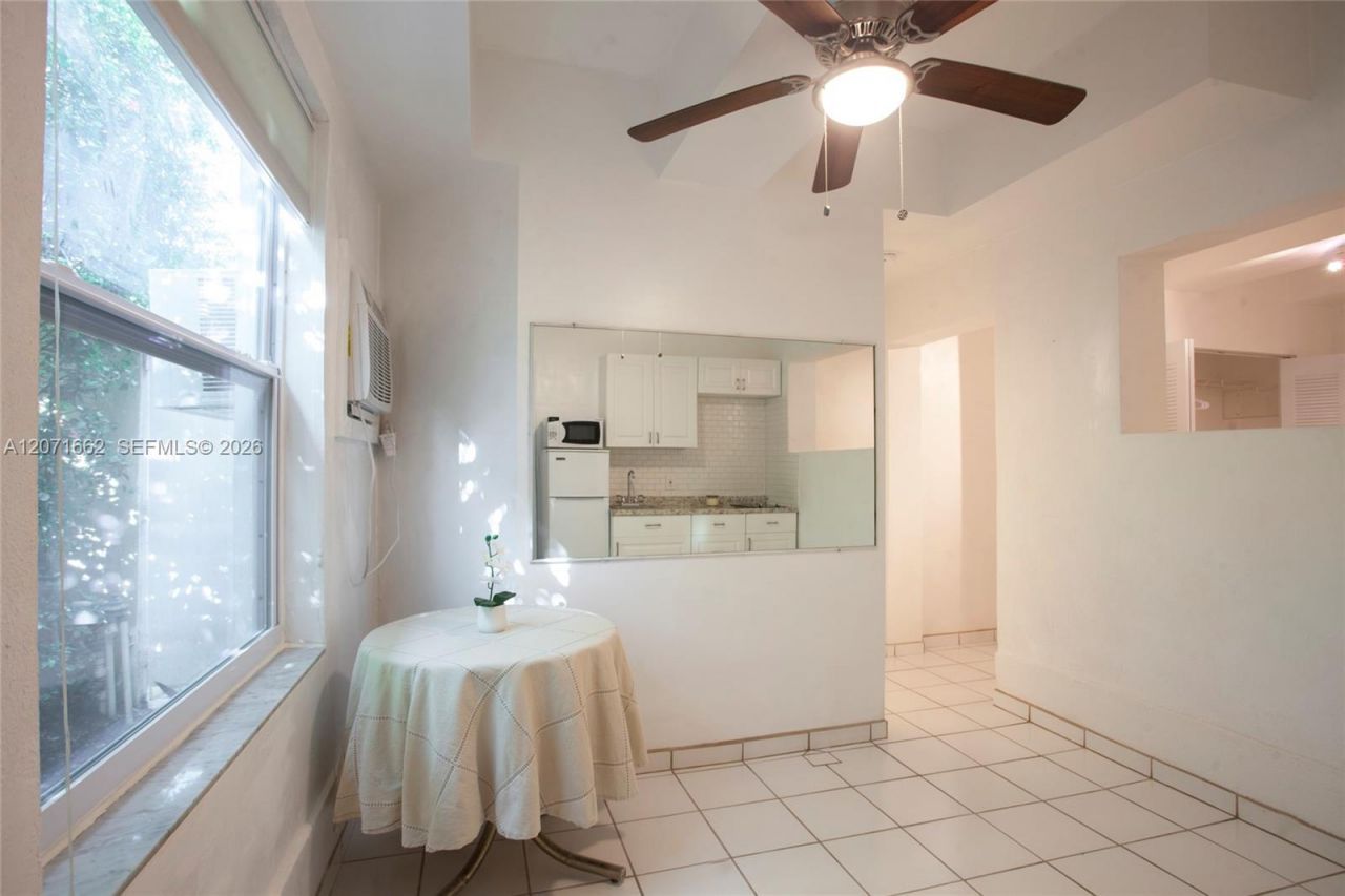 4720 Pine Tree Dr , Unit 1, Miami Beach, FL 33140 Photo