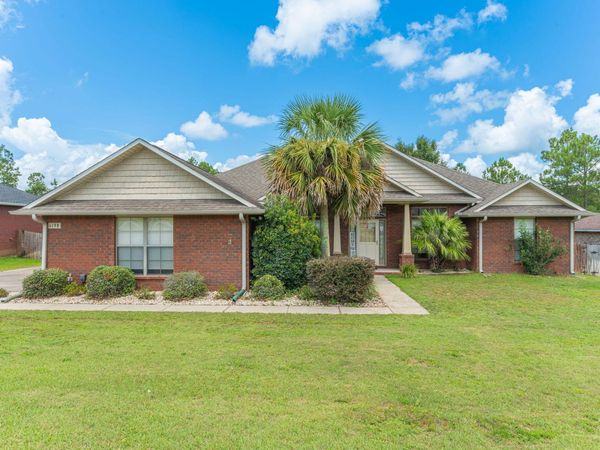 6198 Hummingbird Lane, Crestview, FL 32536