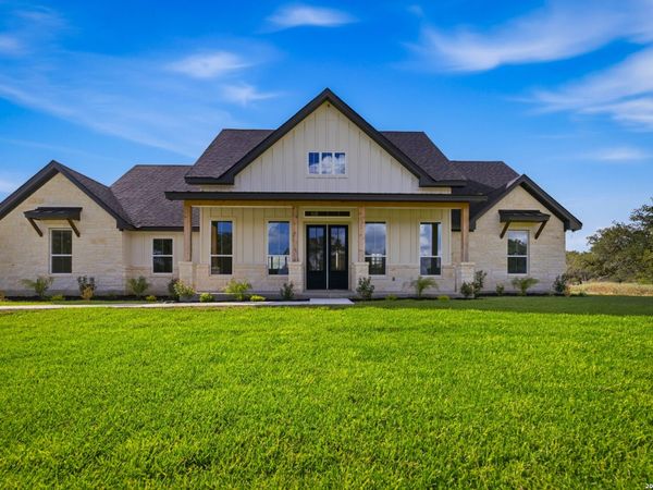 310 Firewheel Loop, Floresville, TX 78114