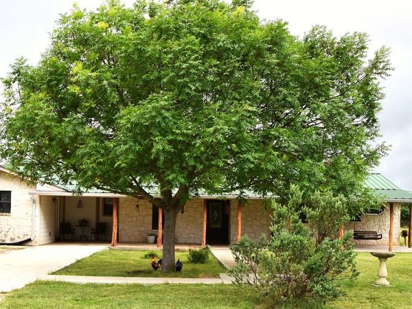8400 Maner Road, Harper, TX 78631