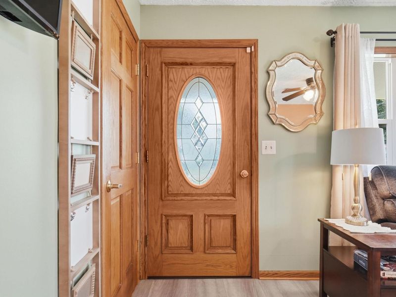 1425 Greenleaf Road, Columbus, OH 43223 Photo 9