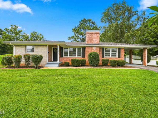 2210 Wyndale Road, Johnson City, TN 37604