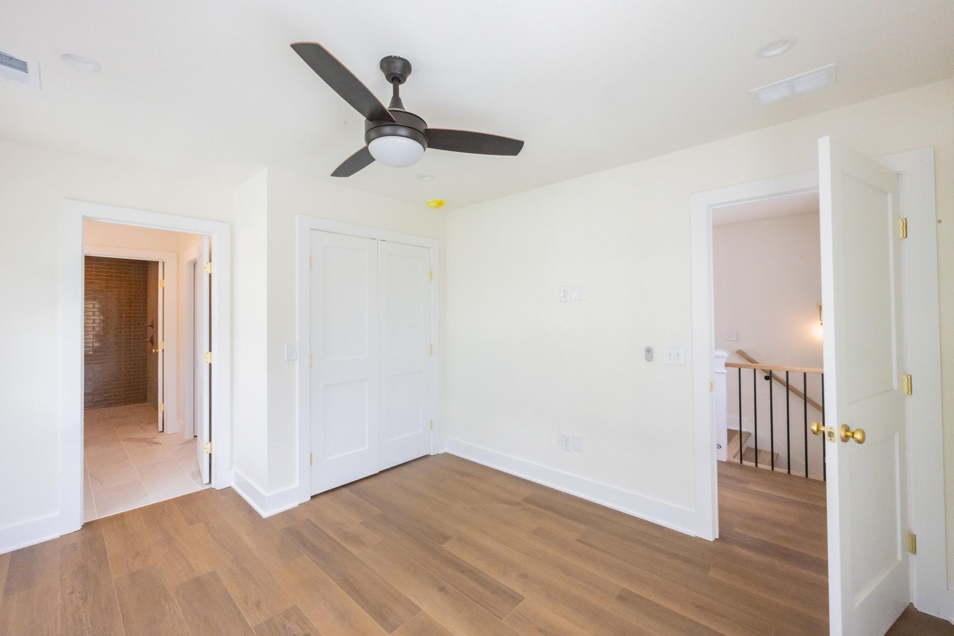 42 Cooper Street Photo 14