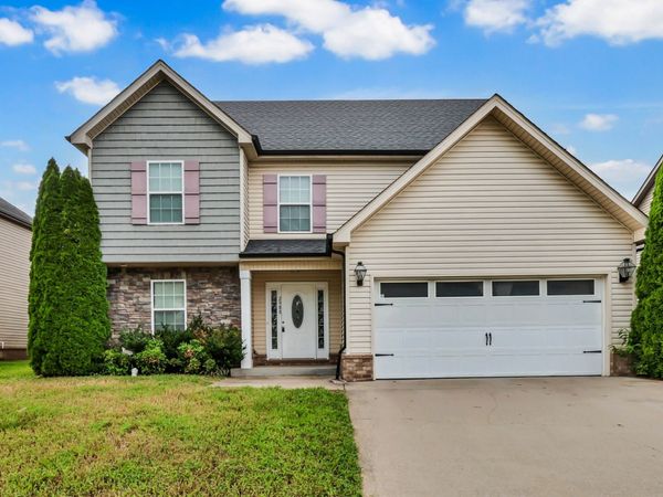 2988 McManus Cir, Clarksville, TN 37042