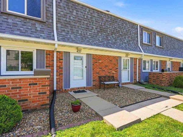 437 Peterson St, Iowa City, IA 52245