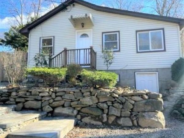 56 Geneva Drive , Carmel, NY 10512
