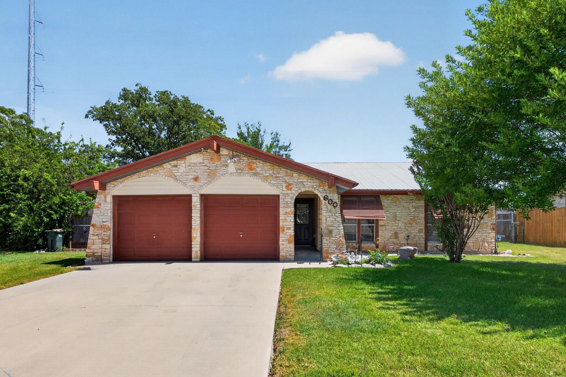 600 E Central Dr, Georgetown, TX 78628 Main Photo