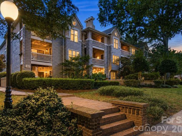 308 Queens Road, Unit 32, Charlotte, NC 28204