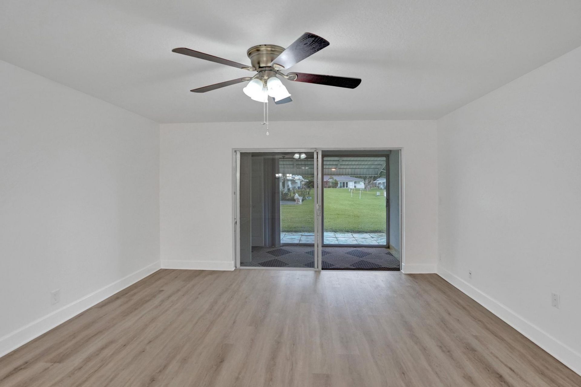 1050 NW 87th Avenue, Unit B141, Plantation, FL 33322 Photo