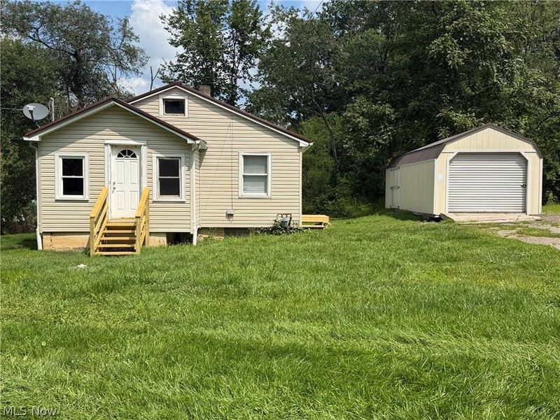 4966 Collins Drive, Newton Falls, OH 44444 Photo 2