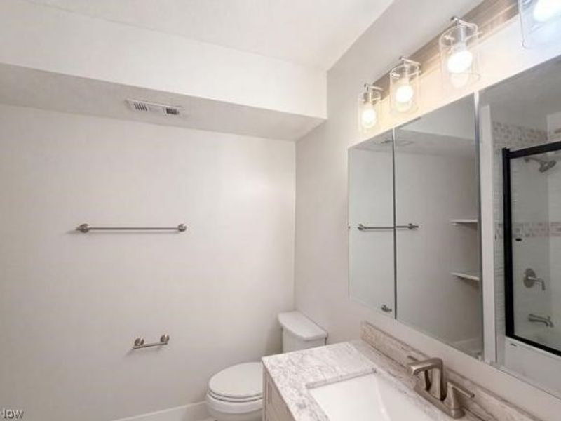 3402 Erin Ave, Cleveland, OH 44113 Photo 7