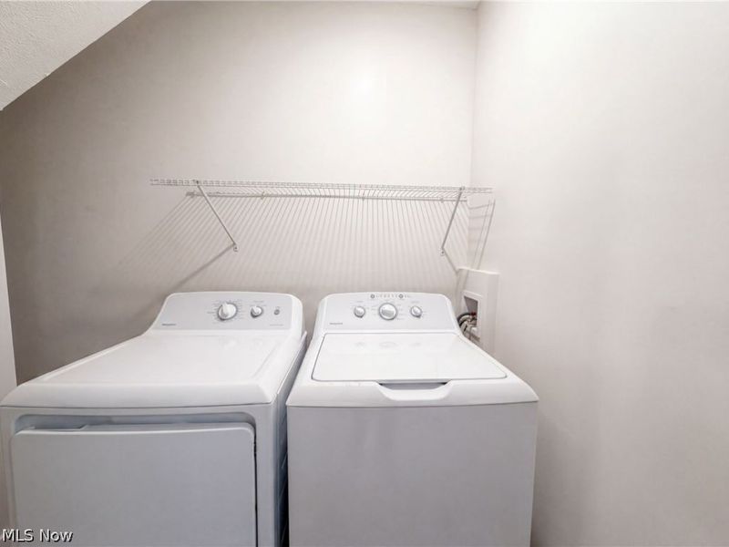3402 Erin Ave, Cleveland, OH 44113 Photo 8